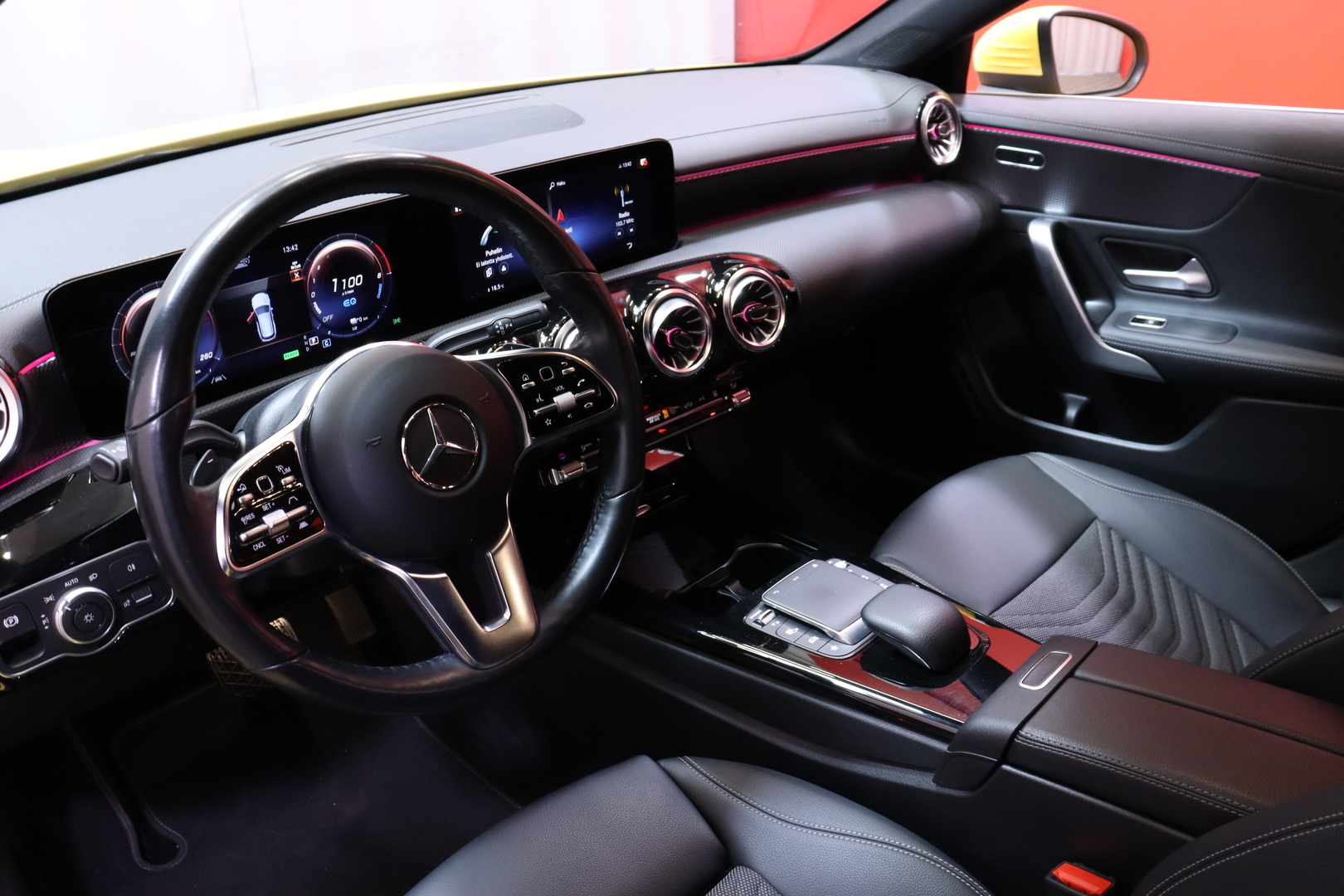 Mercedes-Benz - CLA - 250 e A Shooting Brake Business Edition // 1-om Suomi-auto / Merkkihuollettu / Distronic / Multibeam / Koukku // - Farmari