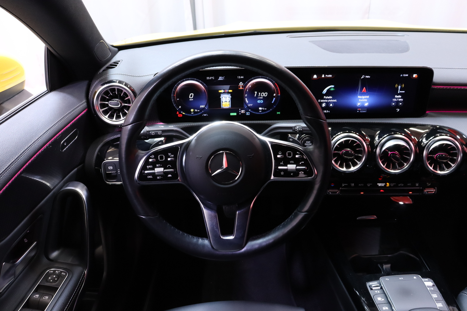 Mercedes-Benz - CLA - 250 e A Shooting Brake Business Edition // 1-om Suomi-auto / Merkkihuollettu / Distronic / Multibeam / Koukku // - Farmari