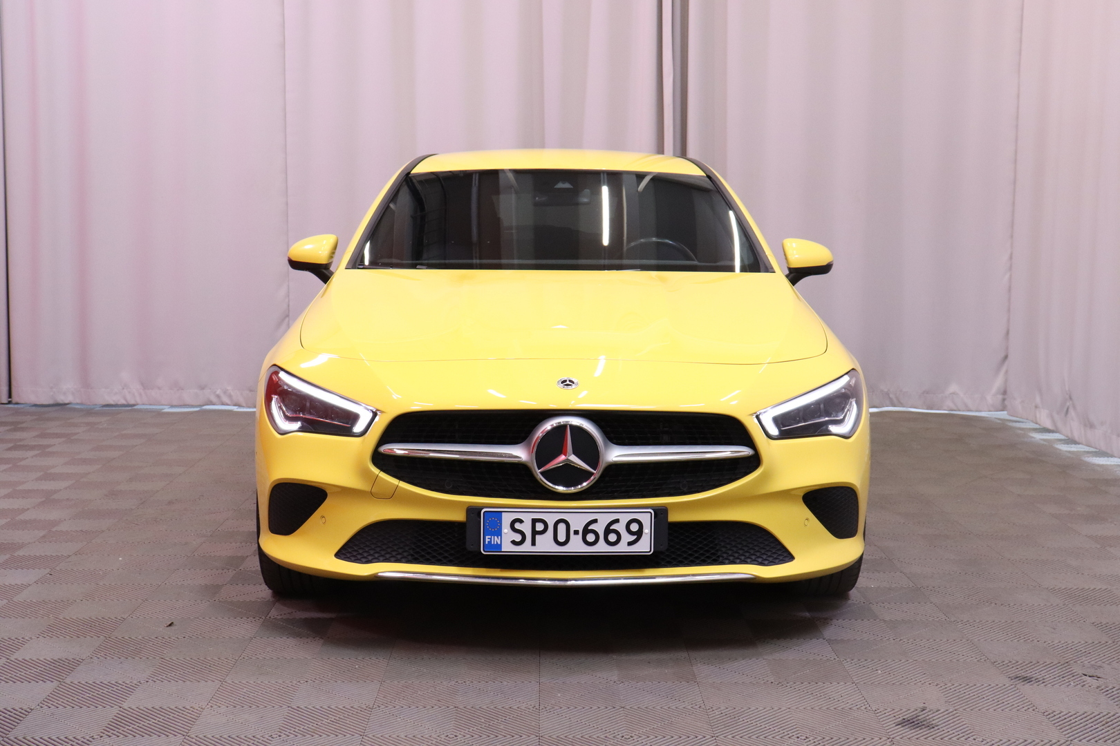 Mercedes-Benz - CLA - 250 e A Shooting Brake Business Edition // 1-om Suomi-auto / Merkkihuollettu / Distronic / Multibeam / Koukku // - Farmari