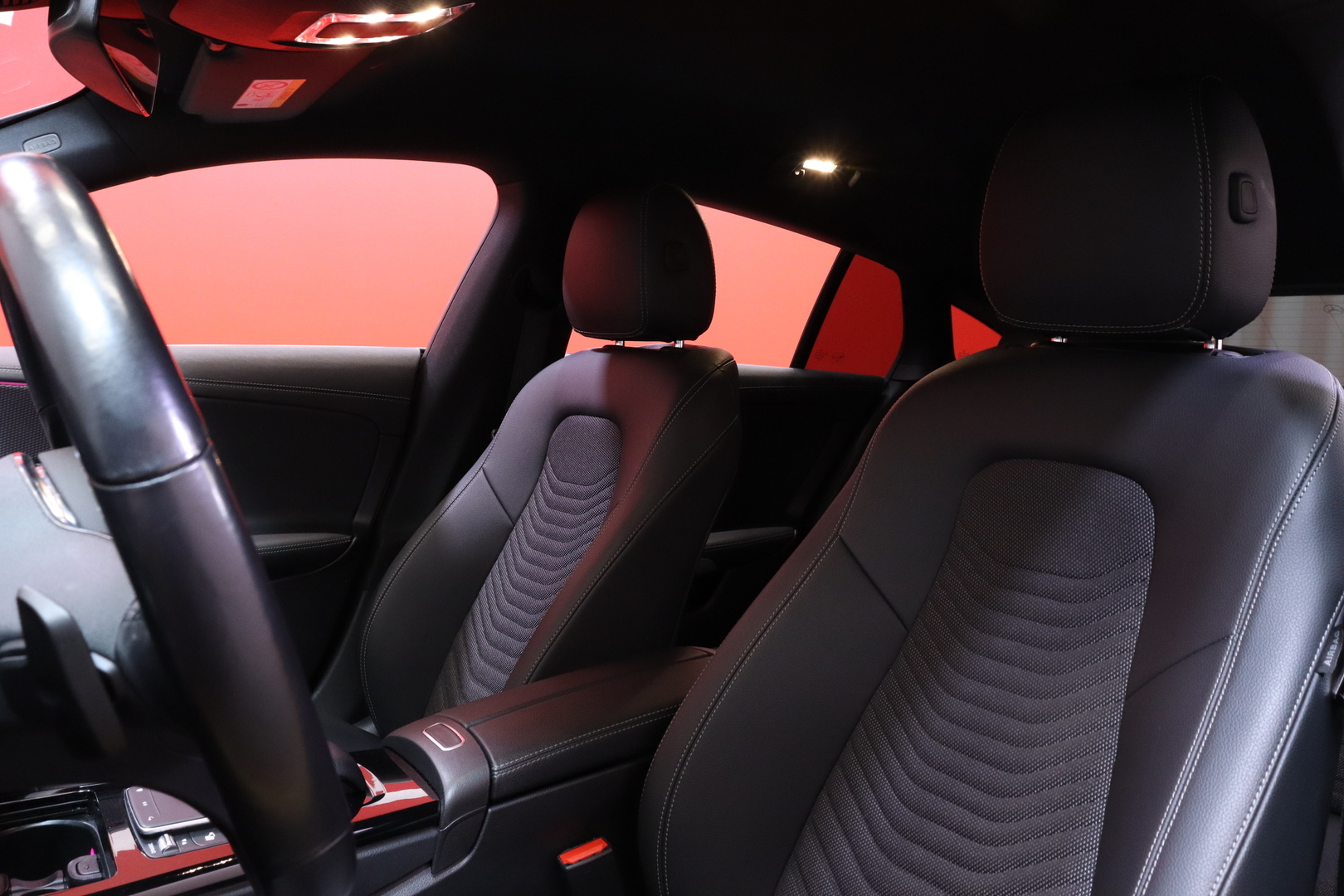 Mercedes-Benz - CLA - 250 e A Shooting Brake Business Edition // 1-om Suomi-auto / Merkkihuollettu / Distronic / Multibeam / Koukku // - Farmari
