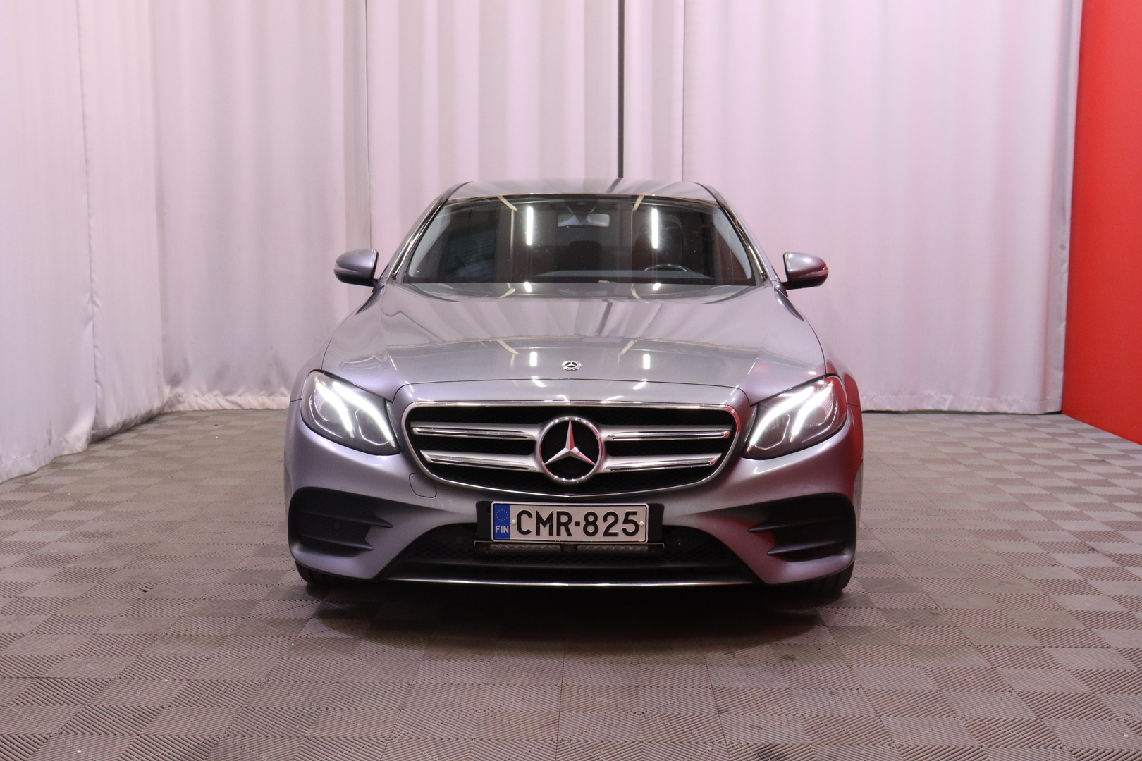 Mercedes-Benz - E - 300 de A Business AMG Edition EQ Power // Widescreen / Koukku / LED ajovalot / BLIS / MBUX navi // - Sedan