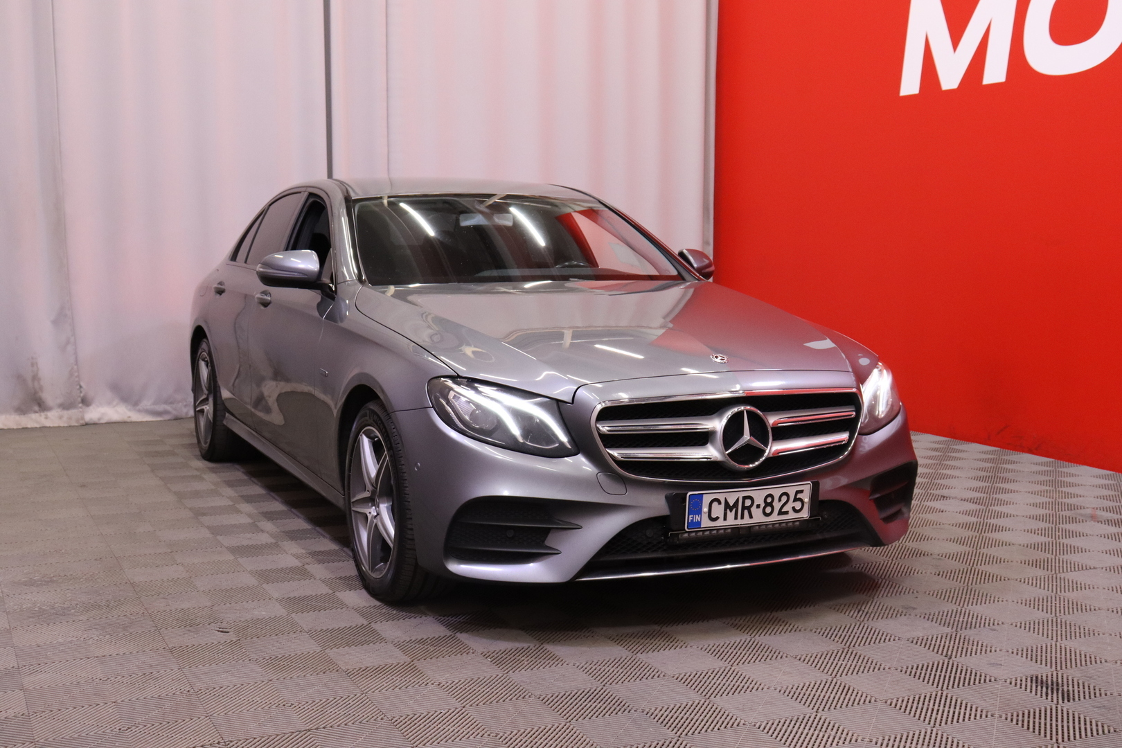 Mercedes-Benz - E - 300 de A Business AMG Edition EQ Power // Widescreen / Koukku / LED ajovalot / BLIS / MBUX navi // - Sedan