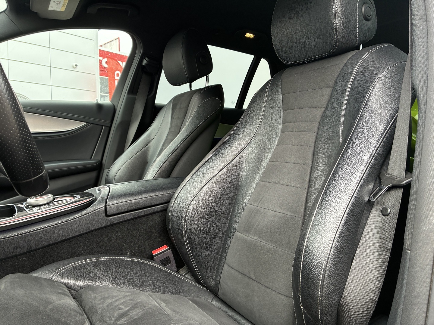 Mercedes-Benz - E - 220 D 4MATIC AMG // Webasto / Burmester / Multibeam / Kamera / Koukku / Night paketti - Farmari