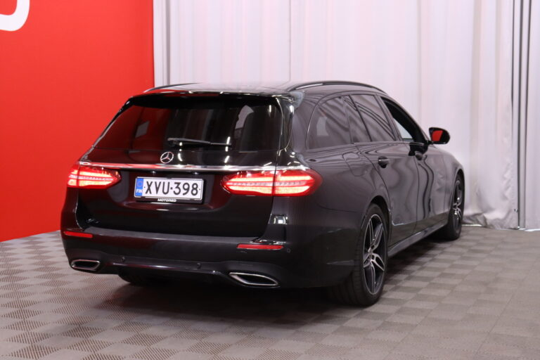 Mercedes-Benz E