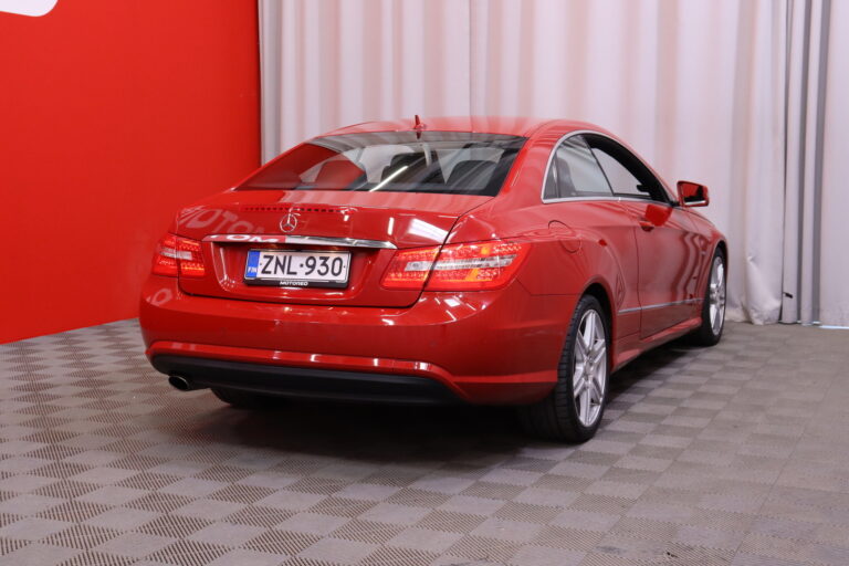 Mercedes-Benz E