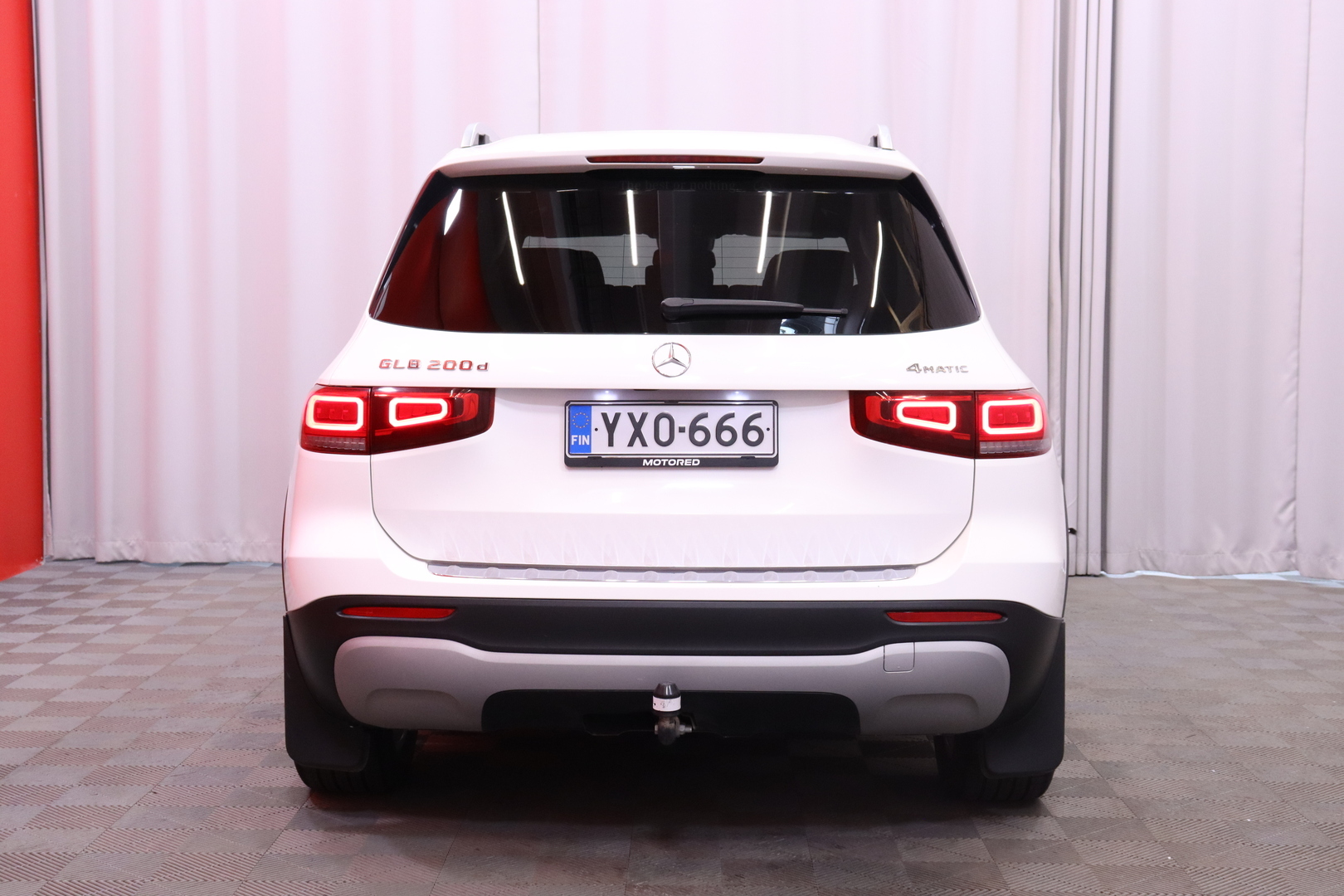 Mercedes-Benz - GLB - 200 d 4MATIC A Business 7P // 1.om Suomi-auto / Multibeam / Kamera / IHC+ / koukku / Vakkari / Lohko & Puhallin // - Maastoauto