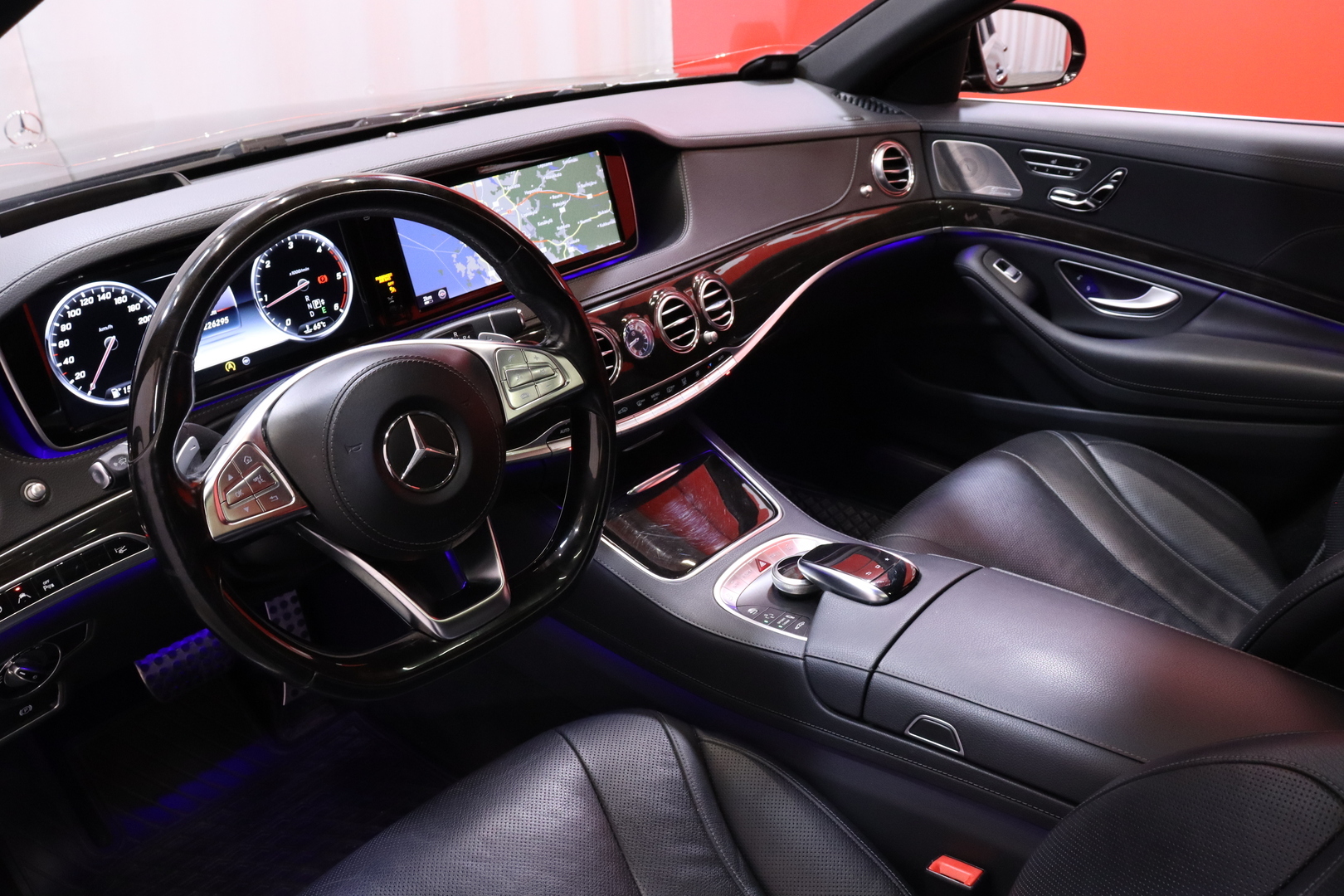Mercedes-Benz - S - 350 BlueTec 4Matic AMG // Burmester / HUD / Webasto / Distronic+ / ILS LED / Soft close / Ilmastoidut Muistipenkit - Sedan
