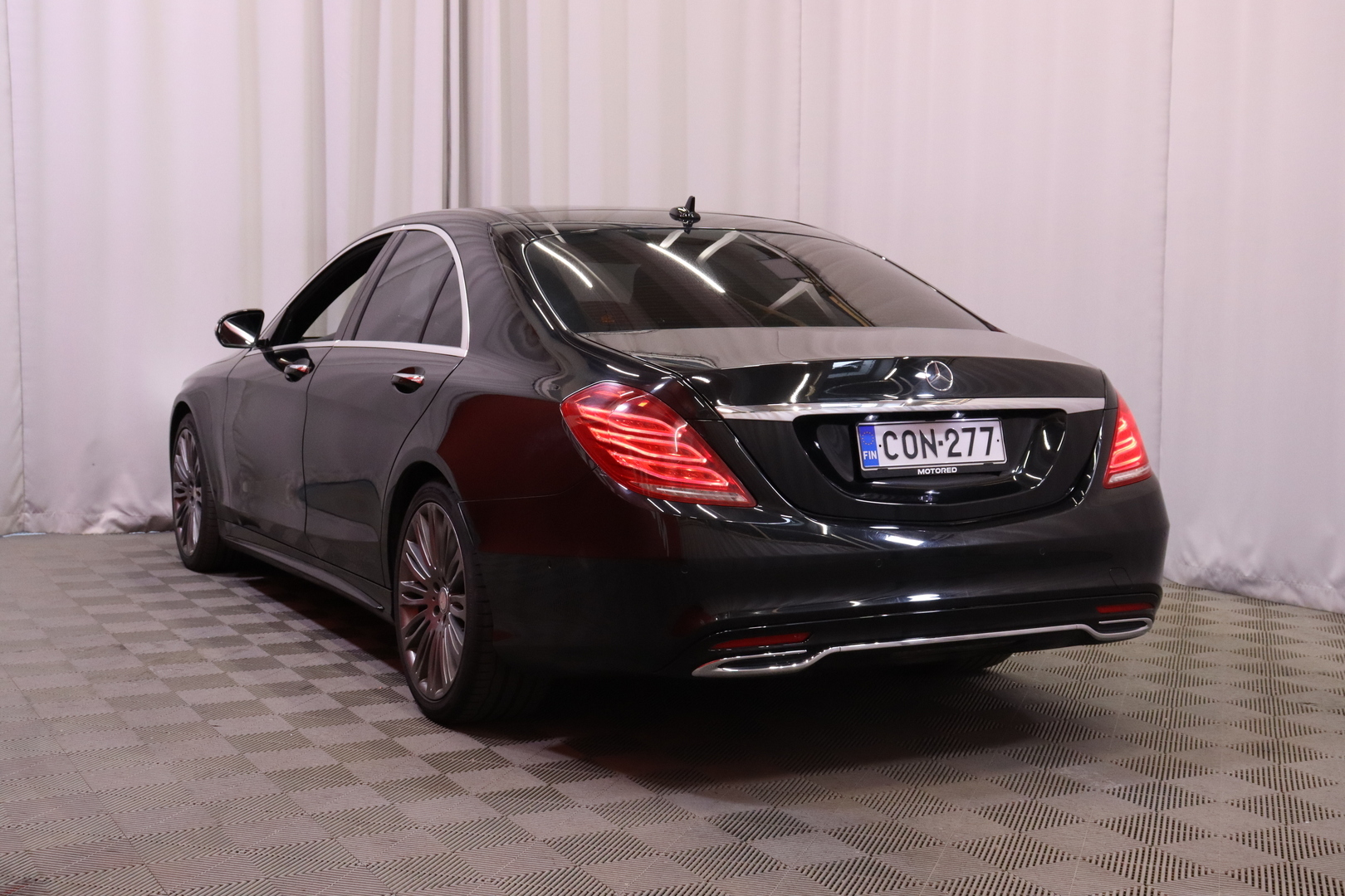 Mercedes-Benz - S - 350 BlueTec 4Matic AMG // Burmester / HUD / Webasto / Distronic+ / ILS LED / Soft close / Ilmastoidut Muistipenkit - Sedan