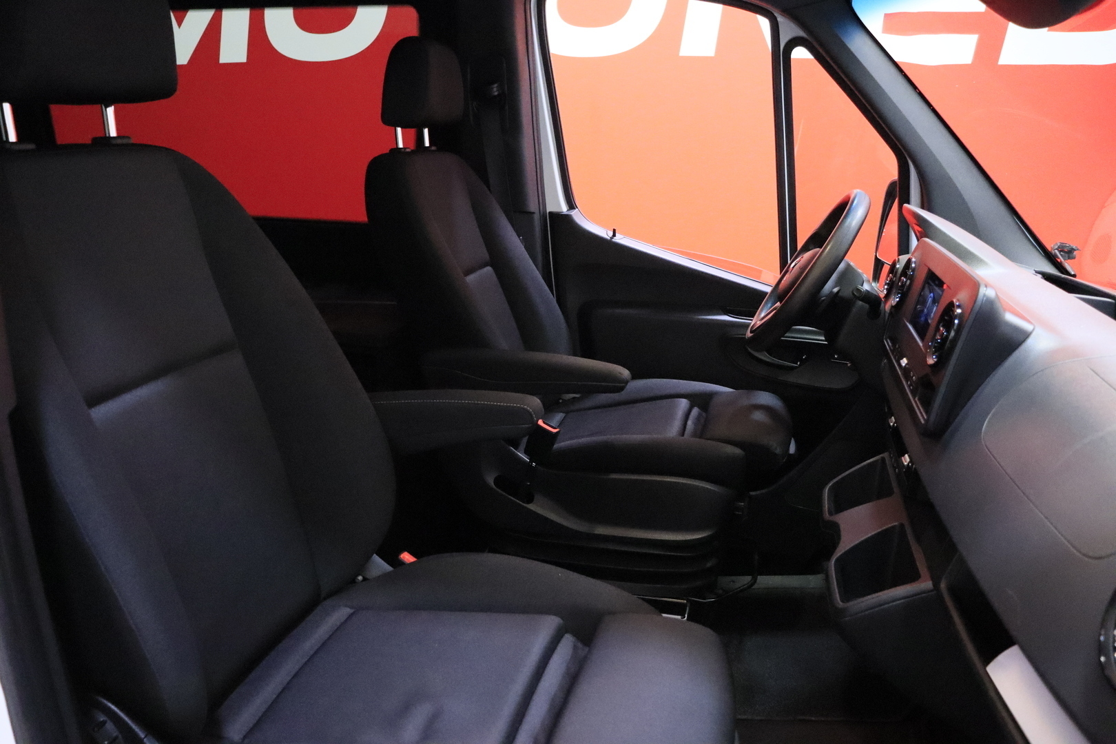 Mercedes-Benz - Sprinter - 319CDI RWD-3,5/43 KB pitkä A3 Jatko-ohjaamo // sis. ALV / LED-ajovalot / V6 / Ilmawebasto / P-Kamera / - Pakettiauto
