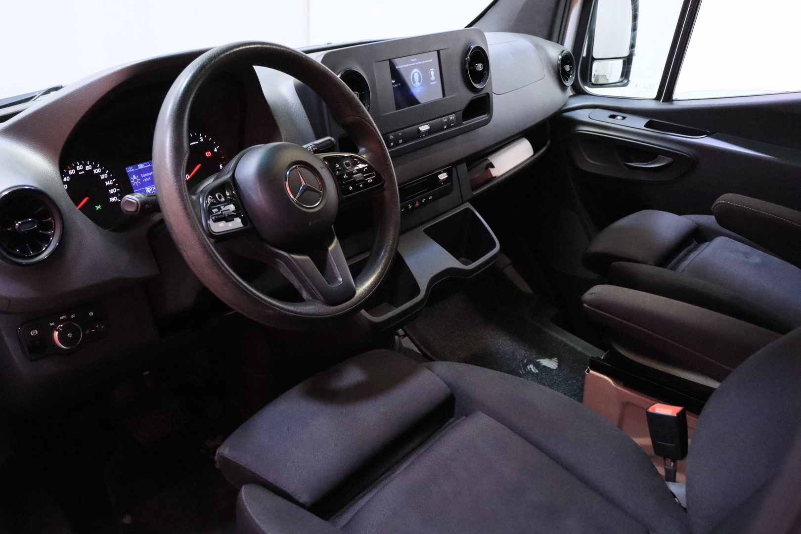Mercedes-Benz - Sprinter - 319CDI RWD-3,5/43 KB pitkä A3 Jatko-ohjaamo // sis. ALV / LED-ajovalot / V6 / Ilmawebasto / P-Kamera / - Pakettiauto