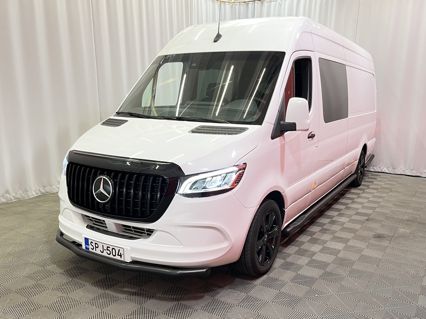 Mercedes-Benz - Sprinter - 319CDI RWD-3,5/43 KB pitkä A3 Jatko-ohjaamo // sis. ALV / LED-ajovalot / V6 / Ilmawebasto / P-Kamera / - Pakettiauto