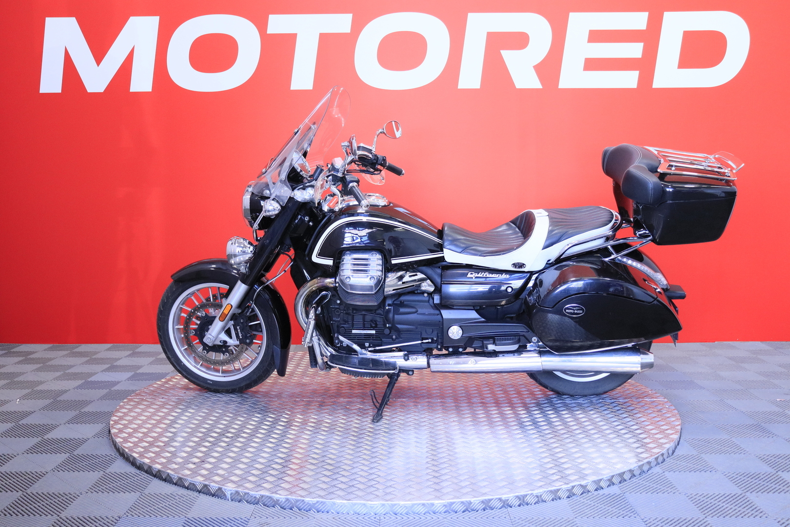 Moto Guzzi - California - Touring // Huoltokirja / ABS / 3x-laukut // - Moottoripyörä