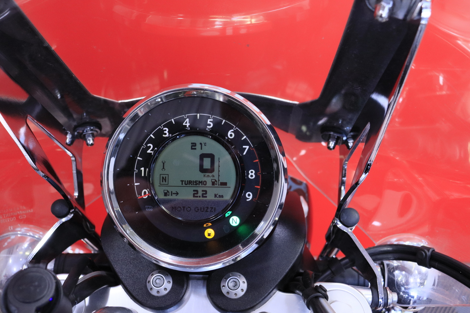 Moto Guzzi - California - Touring // Huoltokirja / ABS / 3x-laukut // - Moottoripyörä