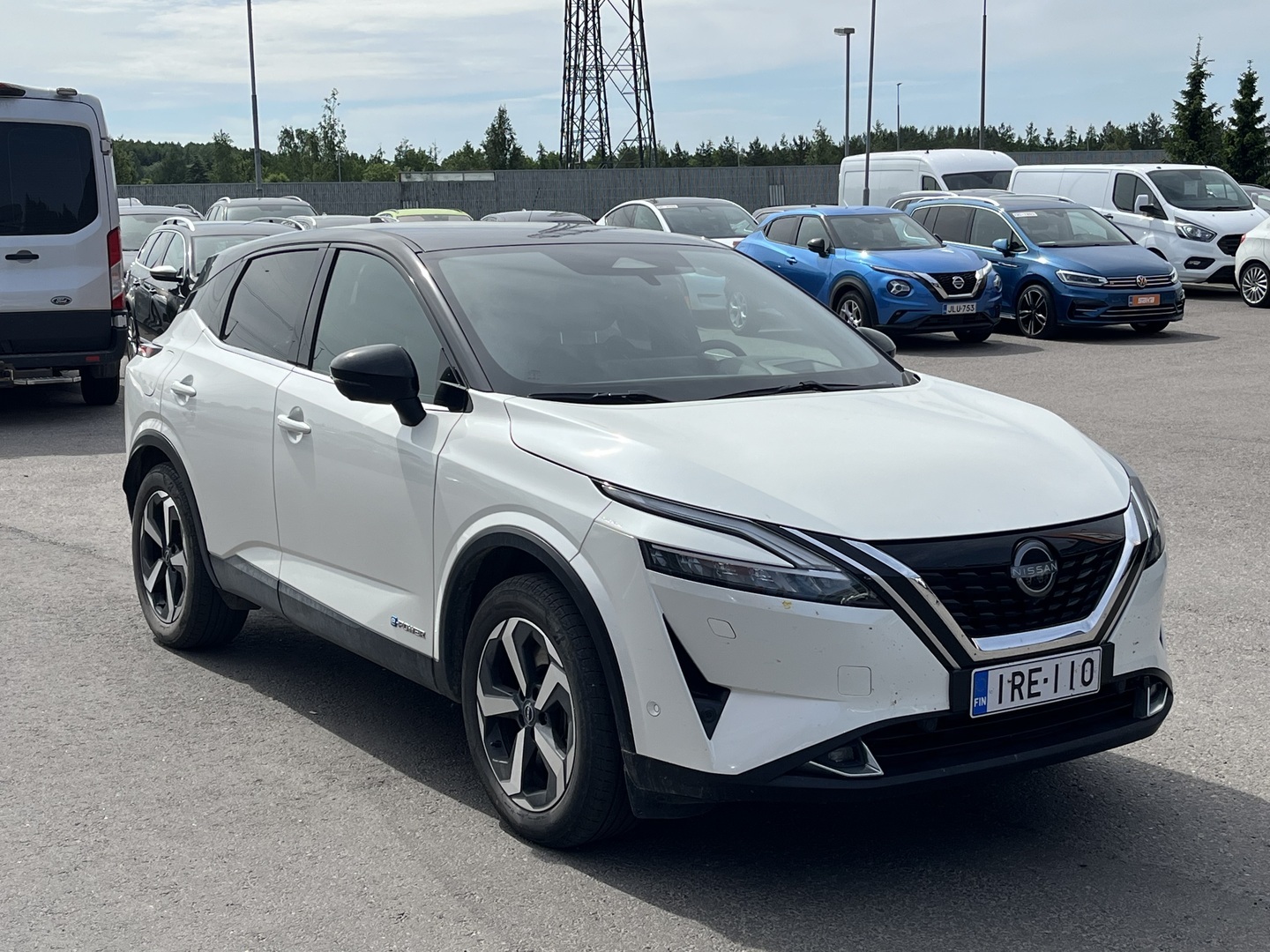 Nissan - Qashqai - e-POWER 2WD Tekna 2-tone - Maastoauto