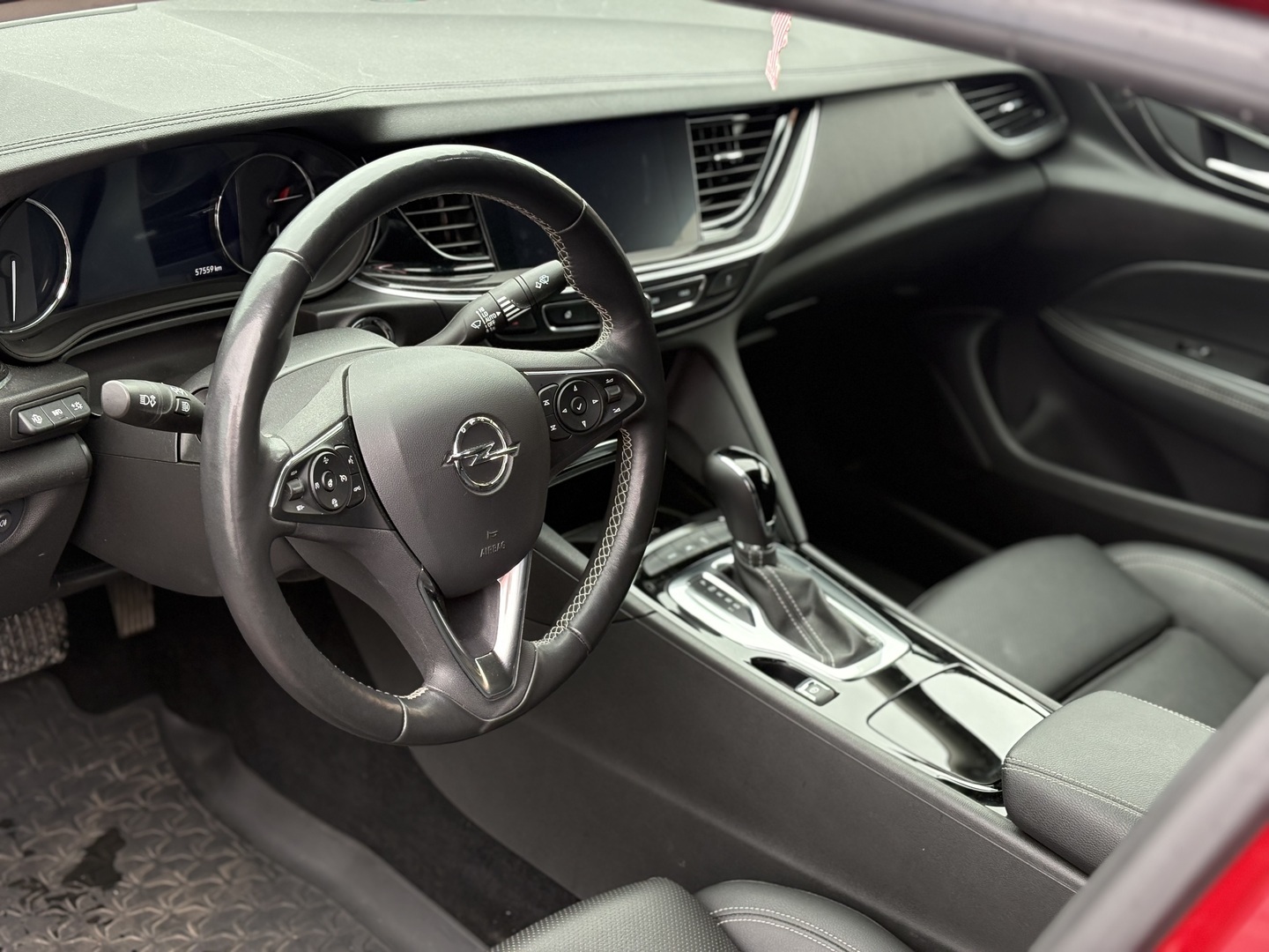 Opel - Insignia - Grand Sport Executive 200 Turbo A // ACC / Kamera / LED // - Viistoperä