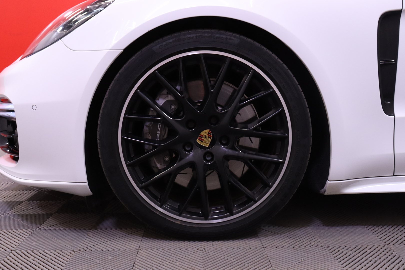 Porsche - Panamera - 4 E-Hybrid Sport Turismo // Sportchrono+ / Sportdesign / ACC / Panorama / Bose / PDLS+ / 360° // - Farmari