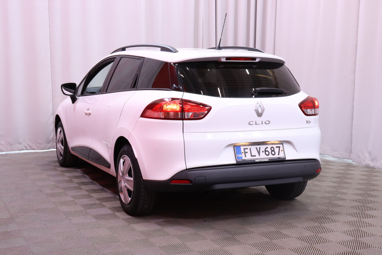 Renault - Clio - Sport Tourer Energy TCe 90 S&S Navi Style // 2.om Suomiauto / Vakkari / Lohkolämmitin / Bluetooth / Navi / 2x renkaat // - Farmari