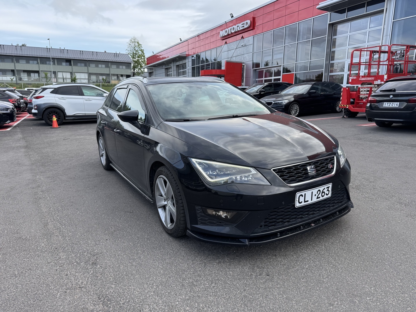 Seat - Leon ST - 1,4 TSI 150 ACT FR DSG // LED-ajovalot / Vakkari / SUOMI-auto / Bluetooth / Tähtikatto / SEAT sound system // - Farmari