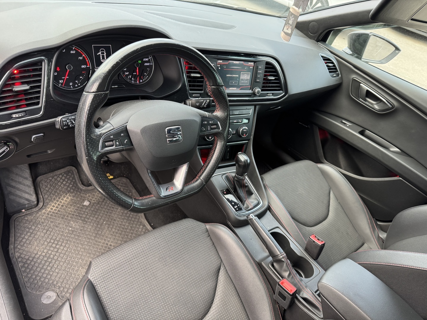 Seat - Leon ST - 1,4 TSI 150 ACT FR DSG // LED-ajovalot / Vakkari / SUOMI-auto / Bluetooth / Tähtikatto / SEAT sound system // - Farmari