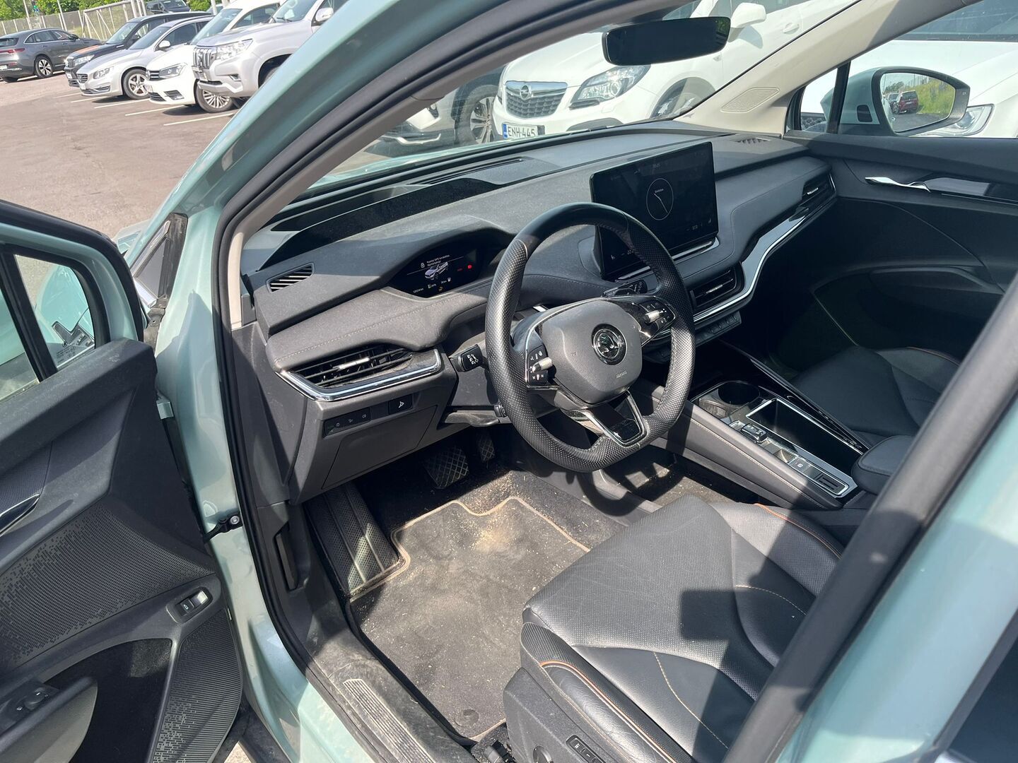 Skoda - Enyaq - ENYAQ 80 Farmari (AC) 5ov A // Matrix / ACC / Panorama / Koukku / HUD / DCC / Koukku / Muistip / Nahat // - Farmari