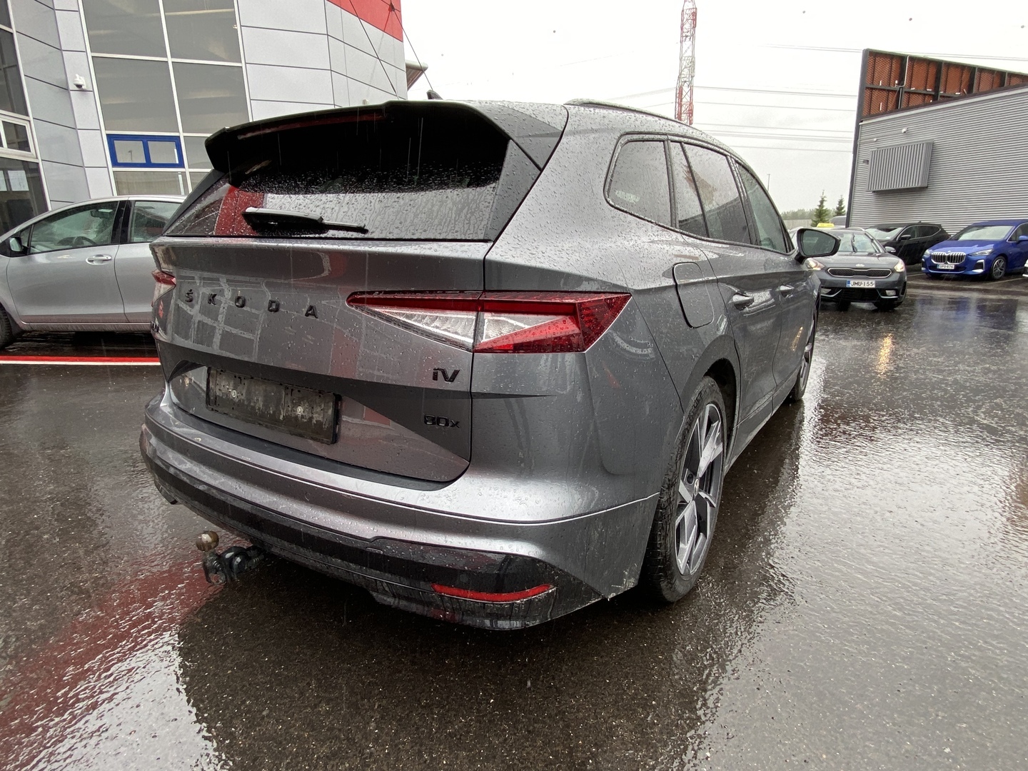Skoda - Enyaq - iV 80x Sportline / Matrix LED / ACC / Koukku / Kamera / Canton / ILP / Hieronta / Muistipenkit - Maastoauto