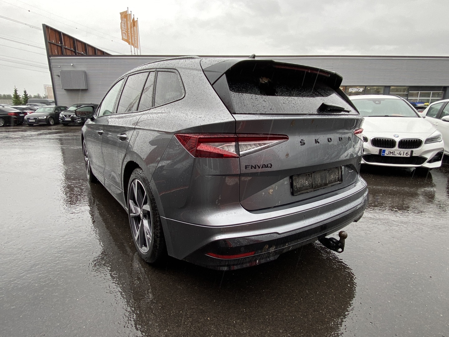 Skoda - Enyaq - iV 80x Sportline / Matrix LED / ACC / Koukku / Kamera / Canton / ILP / Hieronta / Muistipenkit - Maastoauto