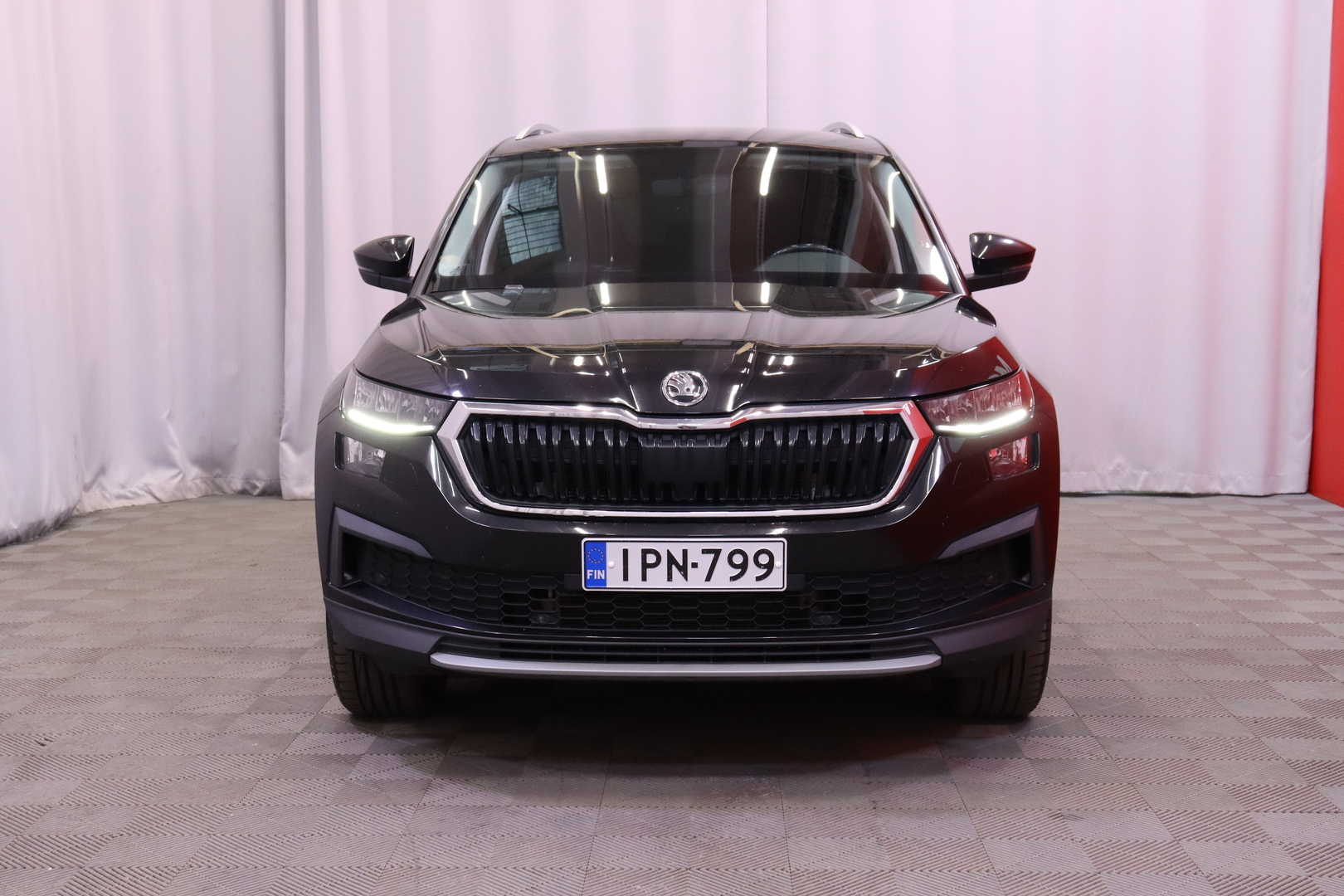 Skoda - Kodiaq - 2.0 TDI 150 4x4 Ambition DSG Autom. / 1.Om Suomi-auto / 7p / Webasto / ACC / Koukku / - Farmari