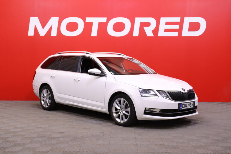 Skoda - Octavia - Combi 2,0 TDI 150 Ambition DSG Autom. // Koukku / AppleCarPlay / P.tutka / ACC / Autom.ilmastointi / LED // - Farmari