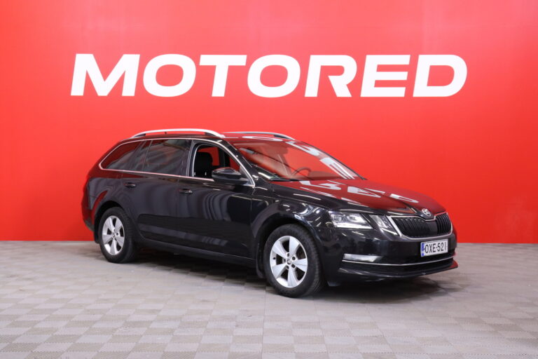 Skoda - Octavia - Combi 1,0 TSI Style DSG Autom. // Suomi-auto / Webasto / Koukku / Kamera / LED / Keyless // - Farmari