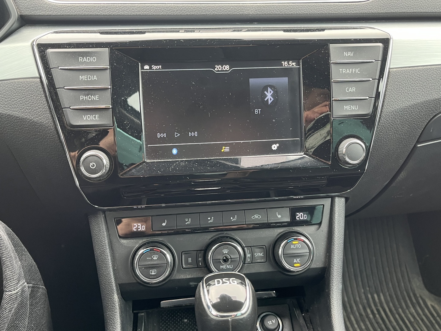Skoda - Superb - 2,0 TDI 150 Ambition DSG Autom. // Suomi-auto / Webasto / P.tutkat / Koukku / ACC / BLIS / MirrorLink // - Sedan