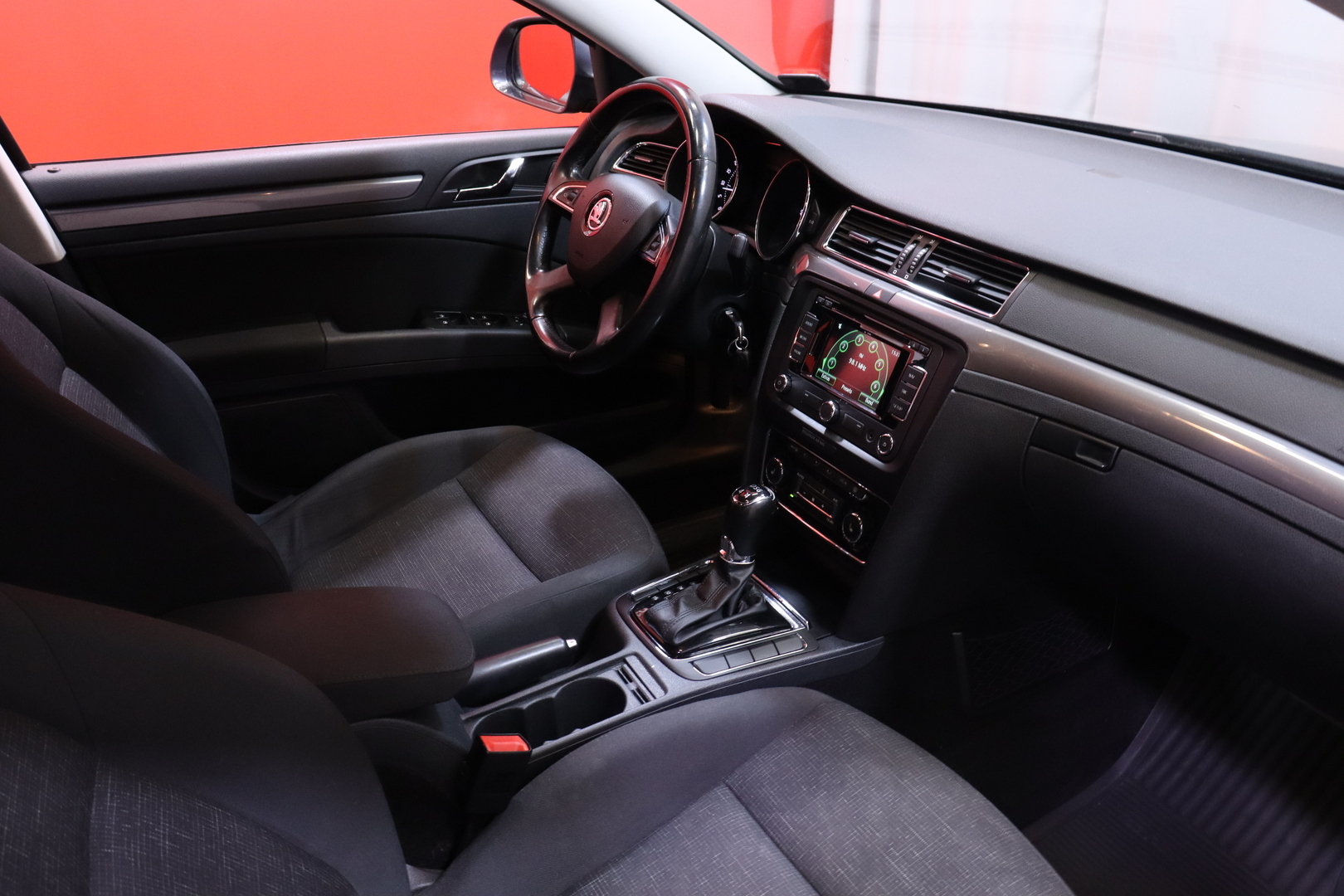 Skoda - Superb - Combi 2,0 TDI 170 4x4 Active Edition DSG Autom. - Farmari