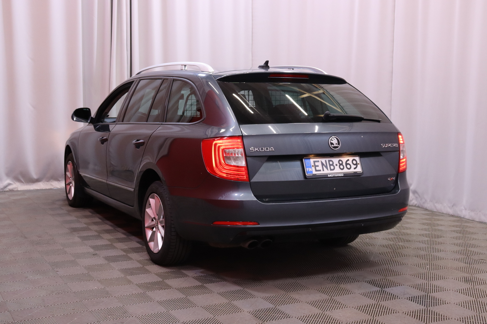 Skoda - Superb - Combi 2,0 TDI 170 4x4 Active Edition DSG Autom. - Farmari