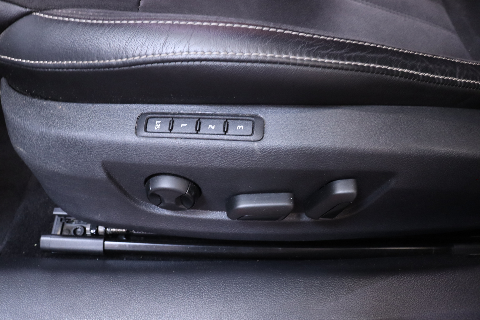 Skoda - Superb - Combi 1.5 TSI ACT Style BusinessLine DSG Autom. // Suomi-auto / Seisonta-lämmitys / MirrorLink / Navi / ACC // - Farmari