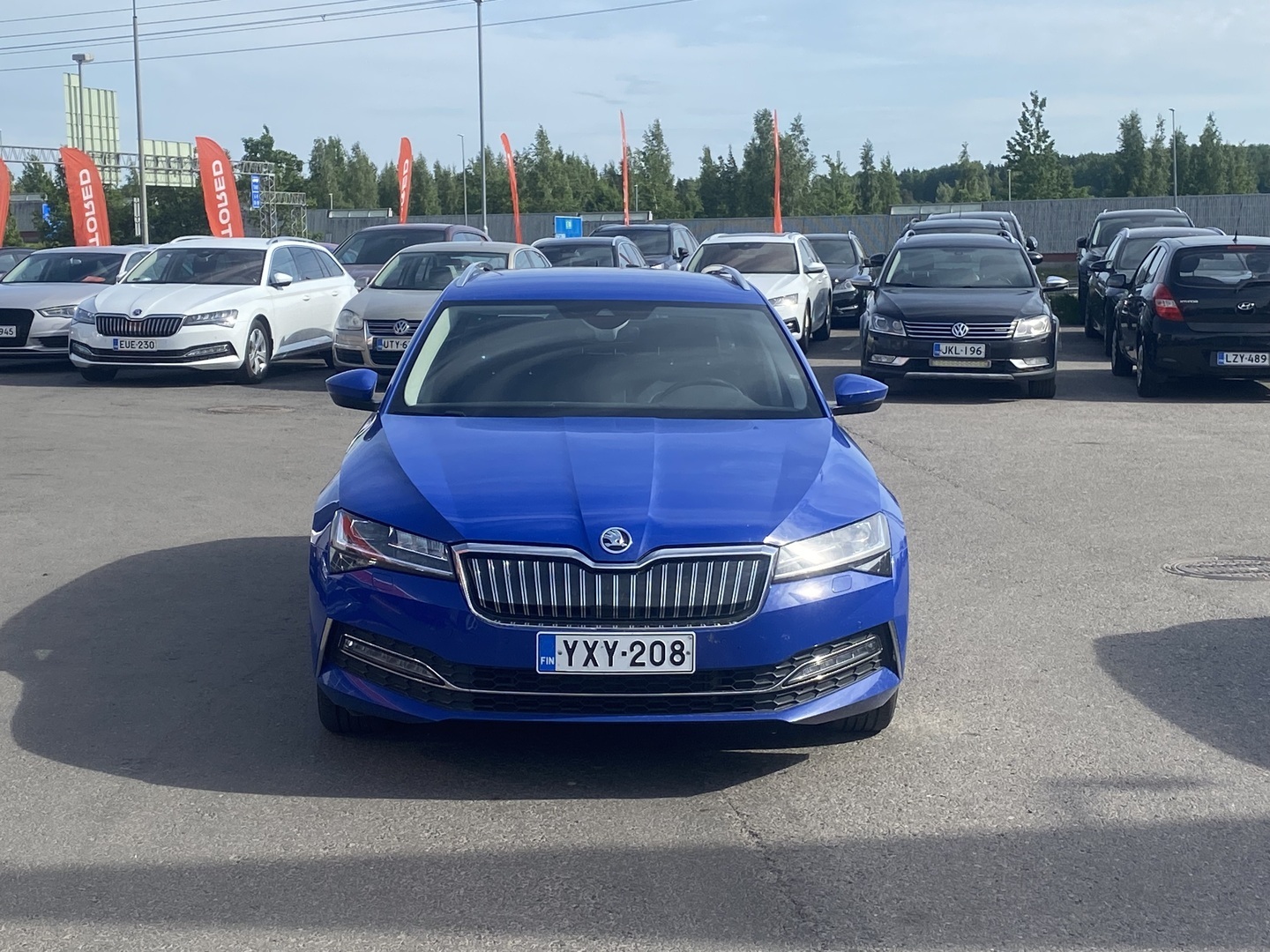 Skoda - Superb - Combi 1,4 TSI PHEV Style Business Edition iV DSG // ACC // Matrix // Koukku // Webasto // Hifit // - Farmari