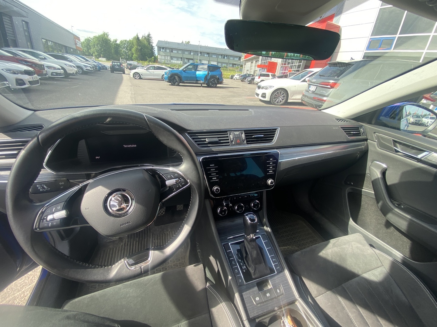Skoda - Superb - Combi 1,4 TSI PHEV Style Business Edition iV DSG // ACC // Matrix // Koukku // Webasto // Hifit // - Farmari