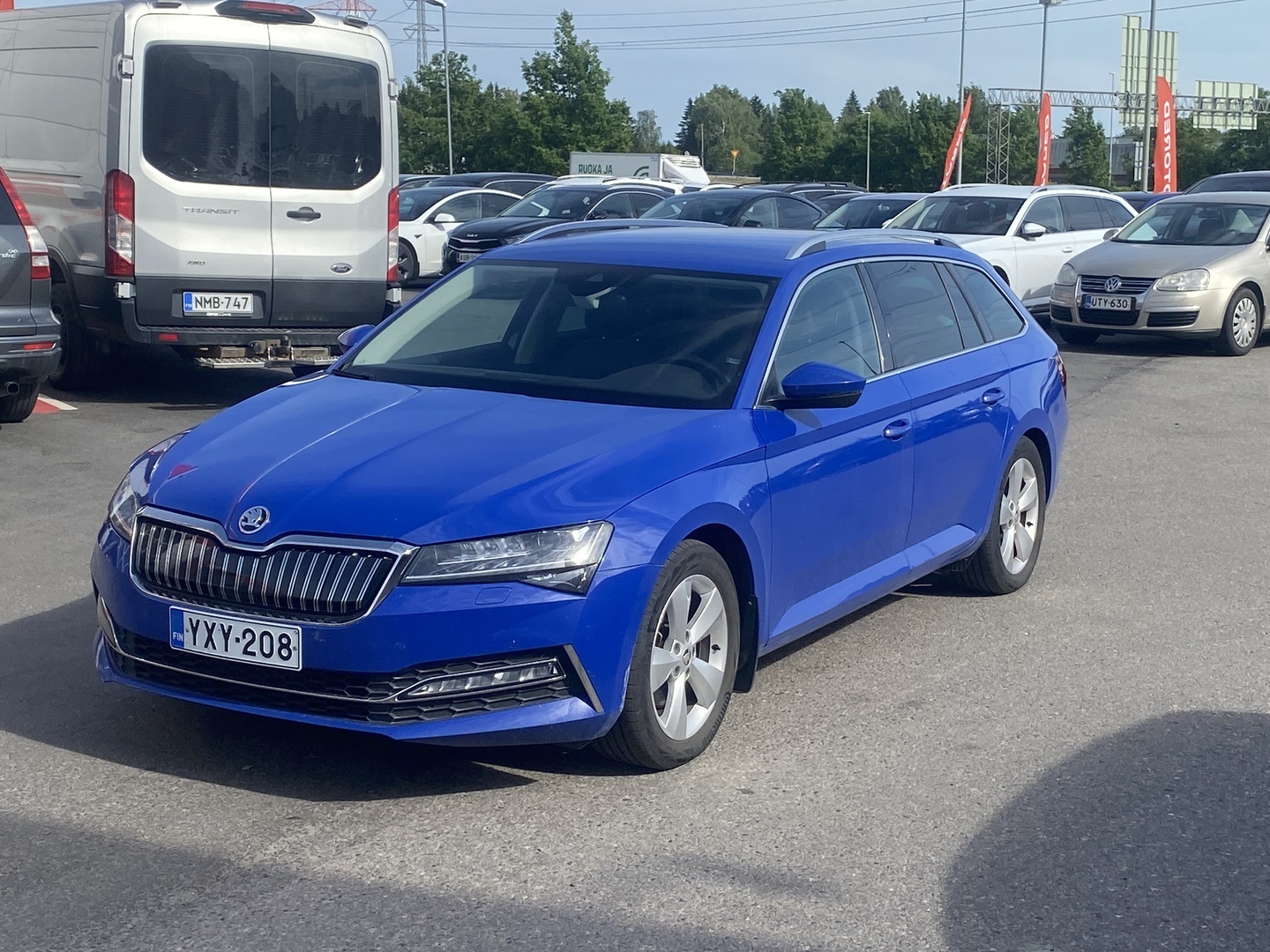 Skoda - Superb - Combi 1,4 TSI PHEV Style Business Edition iV DSG // ACC // Matrix // Koukku // Webasto // Hifit // - Farmari