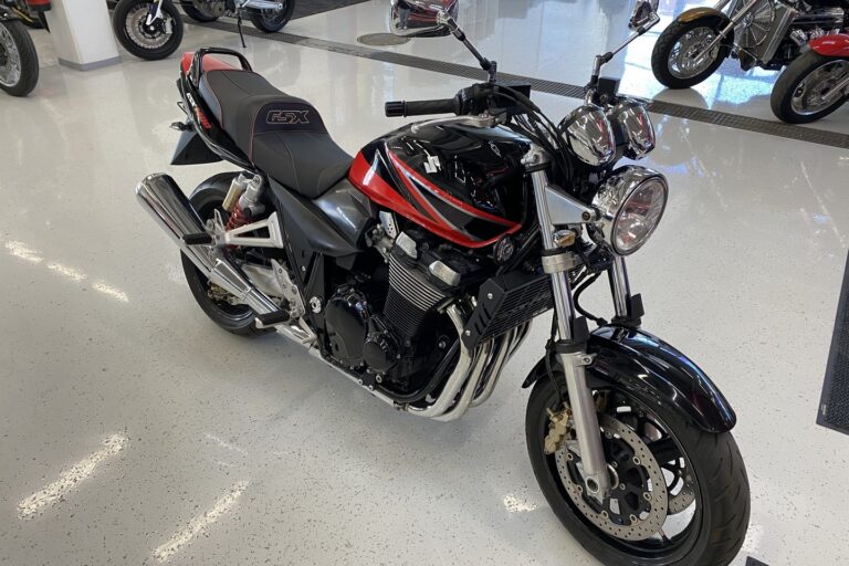 Suzuki - GSX - GSX1400 // Juuri saapunut! / Näyttävä // - Moottoripyörä