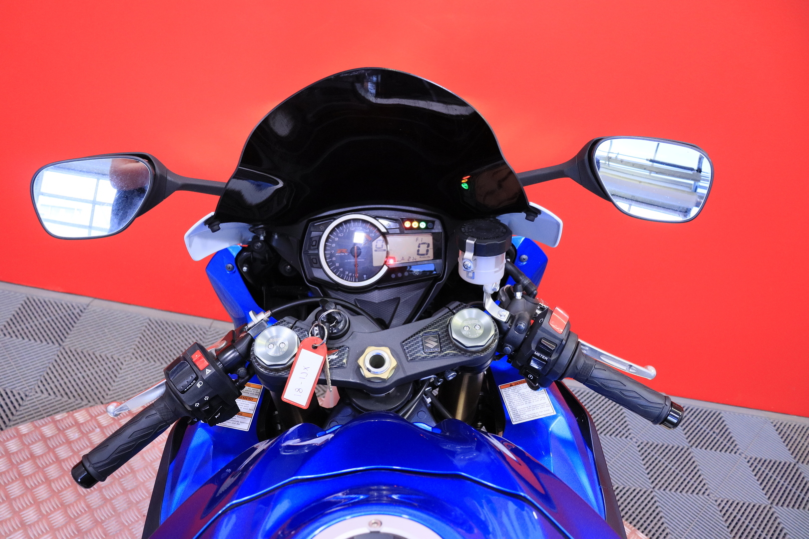 Suzuki - GSX-R - 1000 // Yoshimura / Huoltokirja / KYB // - Moottoripyörä