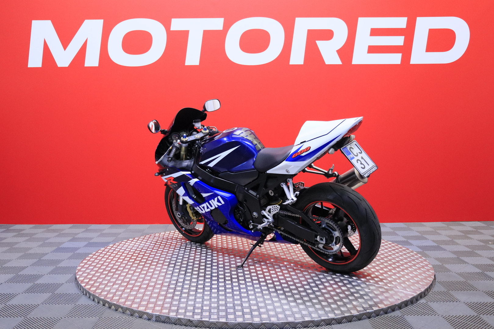 Suzuki - GSX-R - 600 // Juuri saapunut! / Suomi-pyörä / Ducktail // - Moottoripyörä