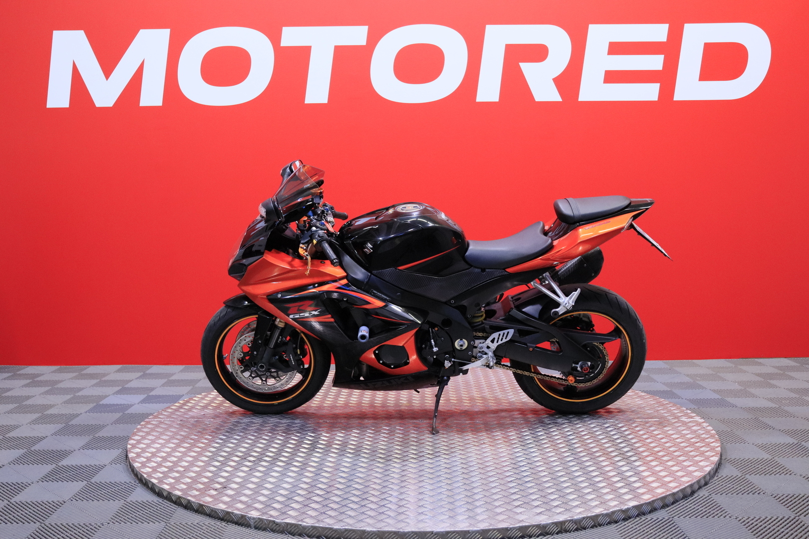 Suzuki - GSX-R - 1000 // Juuri saapunut! / Yoshimura / Huoltokirja / Suomi-pyörä // - Moottoripyörä