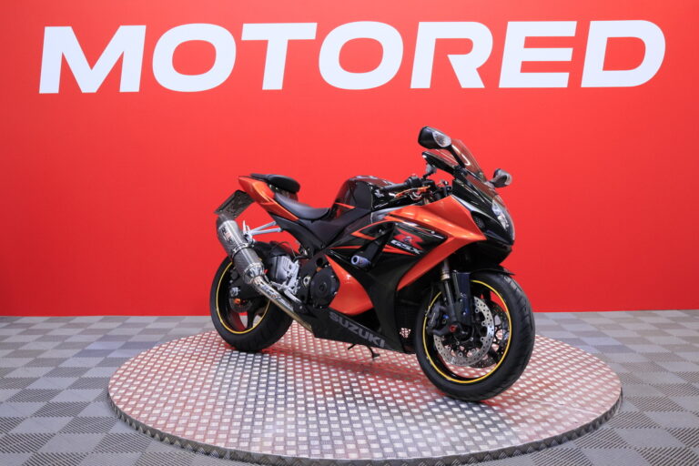 Suzuki - GSX-R - 1000 // Juuri saapunut! / Yoshimura / Huoltokirja / Suomi-pyörä // - Moottoripyörä
