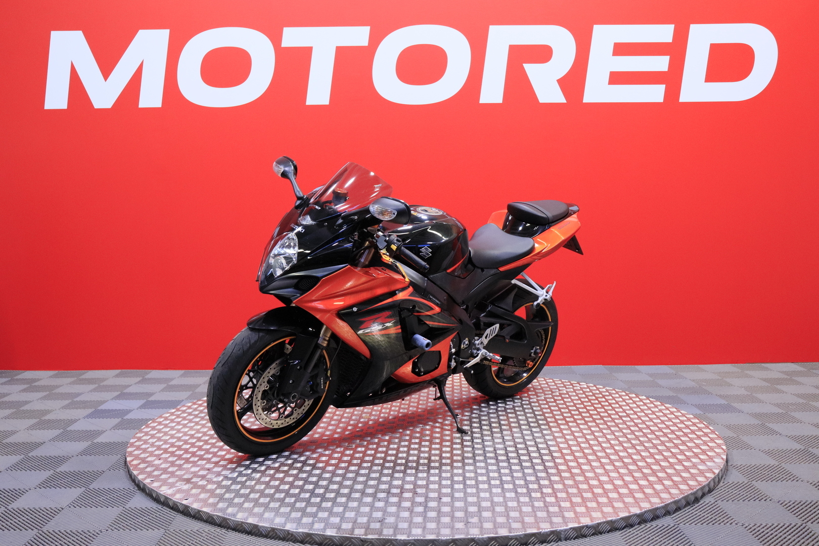 Suzuki - GSX-R - 1000 // Juuri saapunut! / Yoshimura / Huoltokirja / Suomi-pyörä // - Moottoripyörä