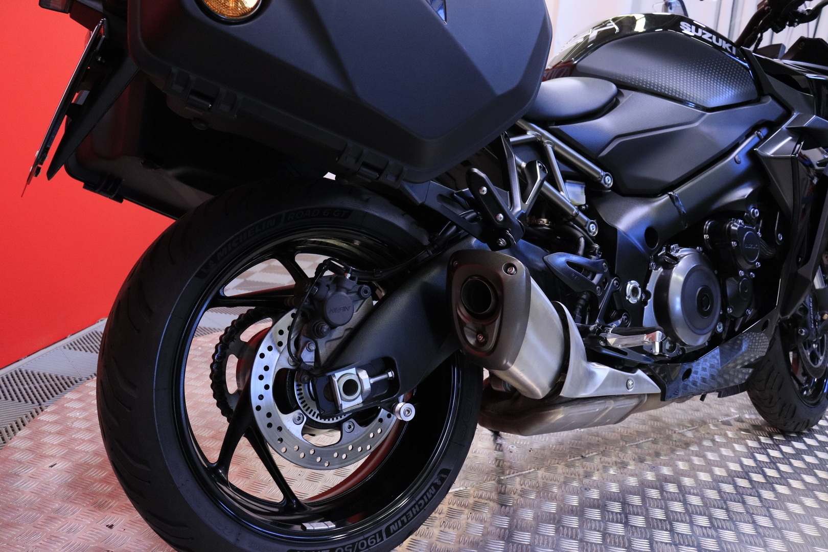 Suzuki - GSX-S - 1000GT // Juuri saapunut! / Vakkari / Kahvalämppärit / Laukut // - Moottoripyörä