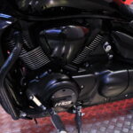 Suzuki - INTRUDER - M1800R // 1. Om. Suomi-pyörä // 3x laukut // Revo-putkisto - Moottoripyörä