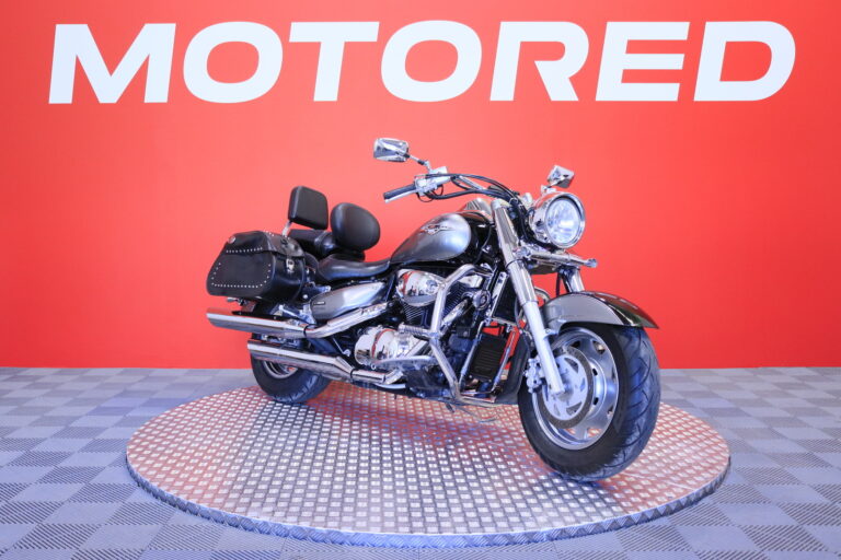 Suzuki - VL - 1500 Intruder LC // Juuri saapunut! / Sissybar / Laukut / Raudat // - Moottoripyörä