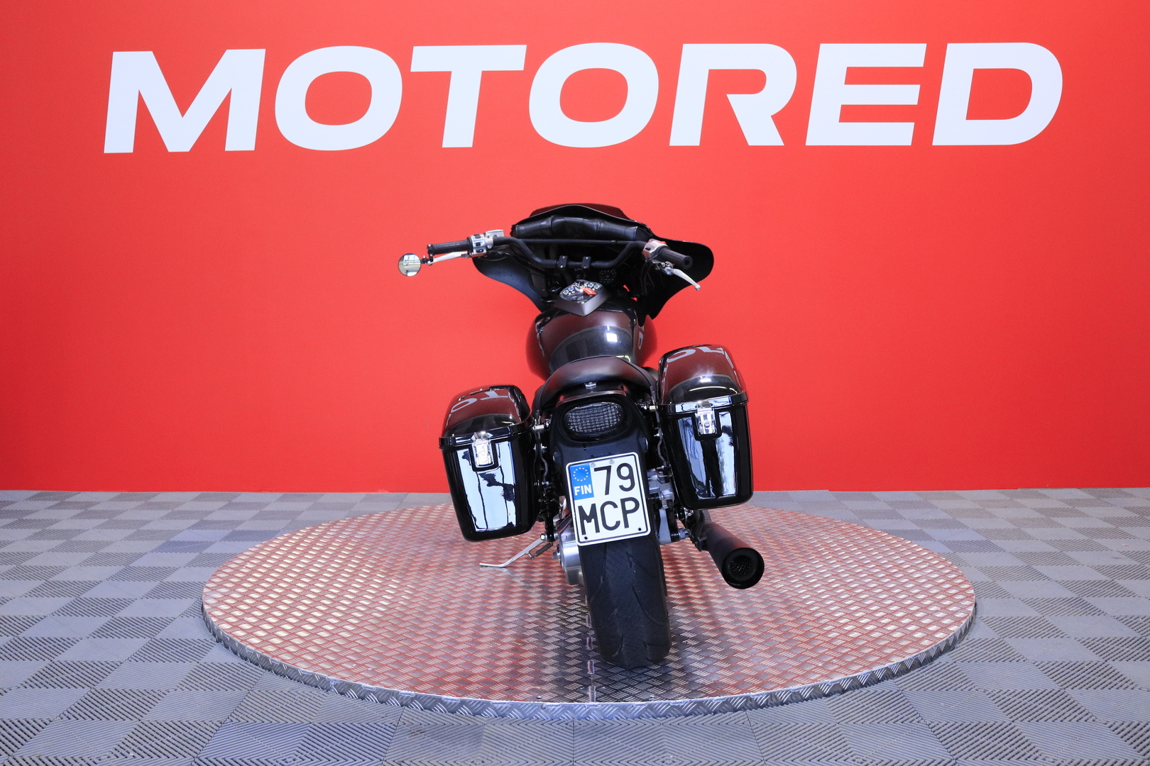 Suzuki - VZ - 1600 Marauder // Batwing / Sivulaukut / LED ajovalo / Putkisto // - Moottoripyörä