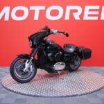 Suzuki - VZ - 1600 Marauder // Batwing / Sivulaukut / LED ajovalo / Putkisto // - Moottoripyörä
