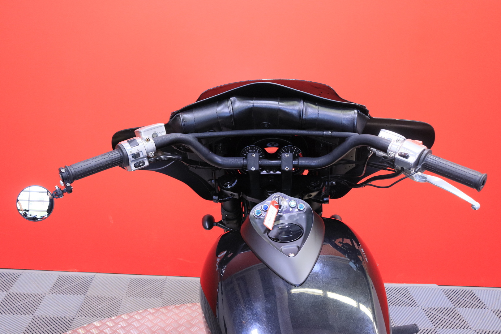 Suzuki - VZ - 1600 Marauder // Batwing / Sivulaukut / LED ajovalo / Putkisto // - Moottoripyörä