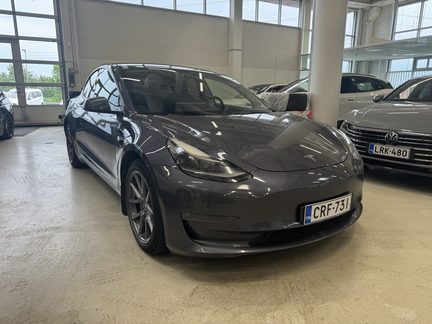 Tesla - Model 3 - Model 3 Sedan (AA) 4ov // LED / Panoraama / Premium Audio / Autopilot / Kamera / Lämpöpumppu // - Sedan