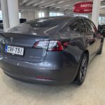 Tesla - Model 3 - Model 3 Sedan (AA) 4ov // LED / Panoraama / Premium Audio / Autopilot / Kamera / Lämpöpumppu // - Sedan